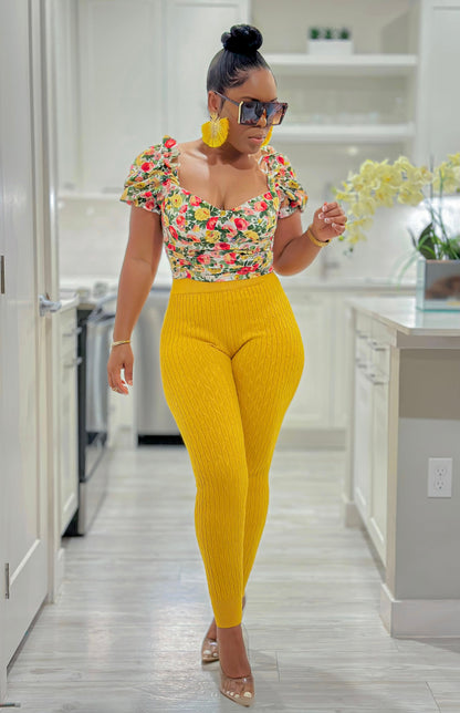 Kelly  floral crop top limited (no restock)