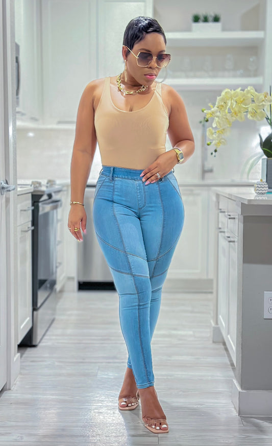Sassy HIGH WAISTED JEANS